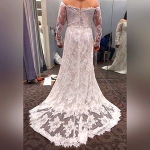 Elegant White Lace Off-Shoulder Dress